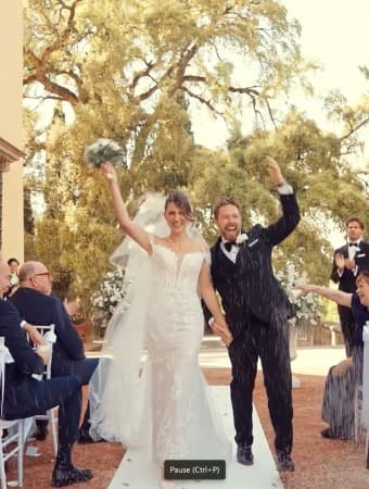 A beautiful table setting for a wedding.