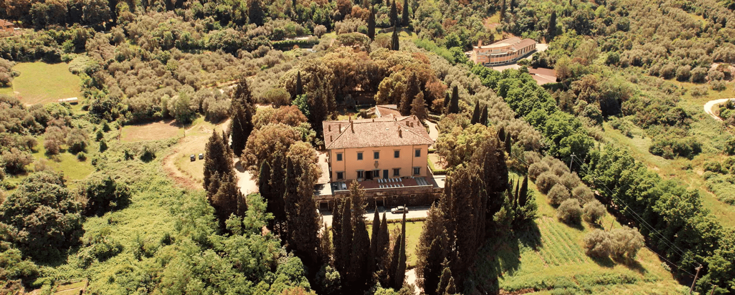 A beautiful wedding aisle in an Italian villa.